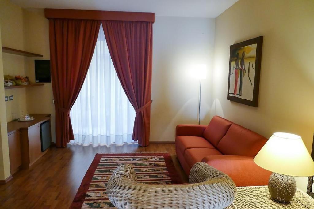 קונברסאנו Stella Charming & Luxury Rooms מראה חיצוני תמונה